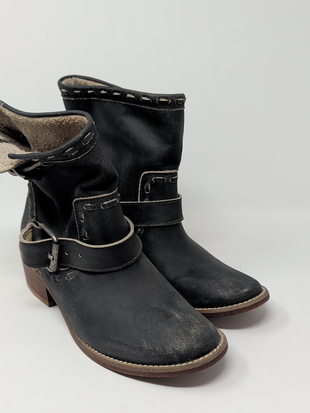 Musse& Cloud Women’s  Black Burnished Leather Ankle Boots with Buckle Strap